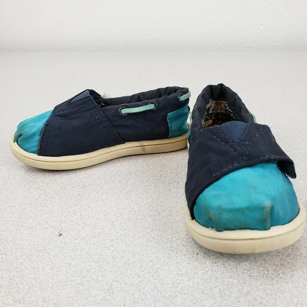 Toms‎ Boys Blue Round Toe Low Top Strap Comfort Casual Slip On Shoes Size 7